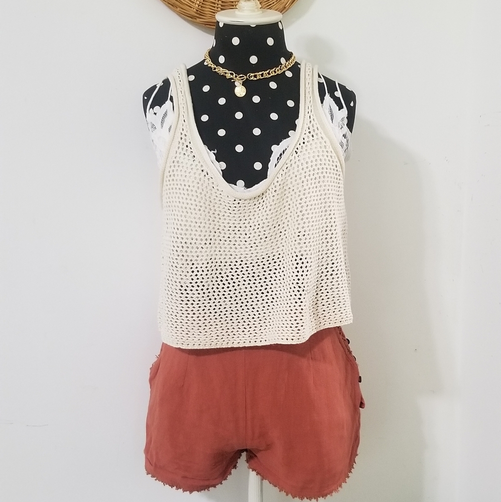 ON THE EDGE RUSTY LACE DETAIL SHORTS - Picture 4 of 15